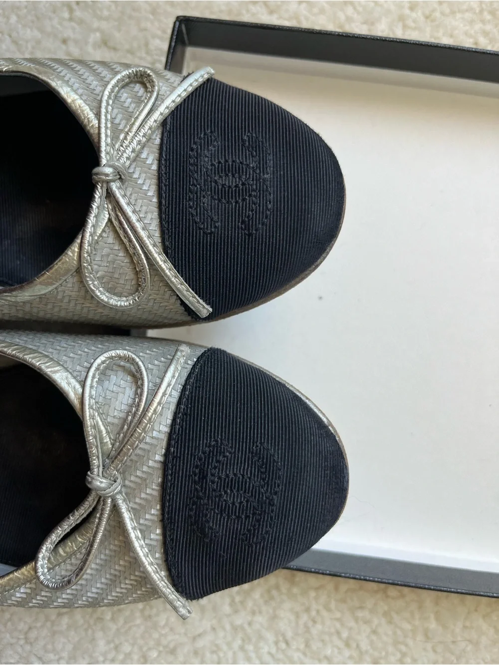 CHANEL Classic Metallic Silver Tweed Ballet Flats Cap Toe CC Bow 37 With Box